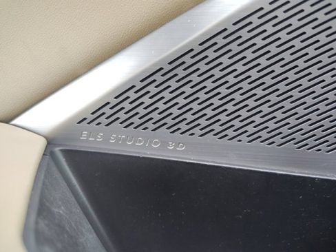 Used 2023 Acura MDX SH-AWD w/ Advance Package image 31