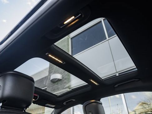 Certified 2022 Mercedes-Benz S 580 4MATIC Sedan image 32