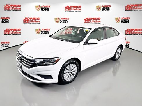 Used 2019 Volkswagen Jetta SE FWD image 12