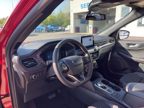 New 2026 Ford Escape ST-Line image 31