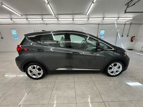 Used 2018 Chevrolet Bolt LT FWD image 4