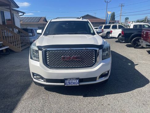 Used 2016 GMC Yukon Denali w/ Open Road Package AWD/4WD image 3