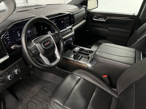 Used 2025 GMC Sierra 1500 Elevation w/ Elevation Premium Package image 26