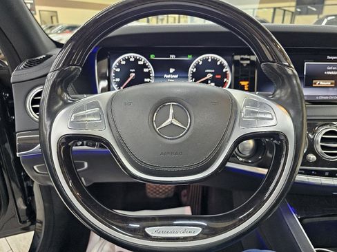 Used 2017 Mercedes-Benz S 550 Sedan image 31