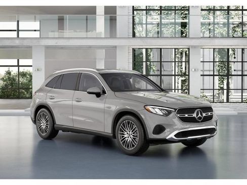 New 2026 Mercedes-Benz GLC 300 4MATIC image 11