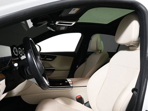 Used 2022 Mercedes-Benz C 300 4MATIC Sedan image 5
