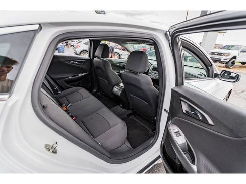 Used 2020 Chevrolet Malibu LS image 25