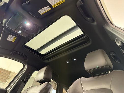 Used 2023 MAZDA CX-5 Signature image 16