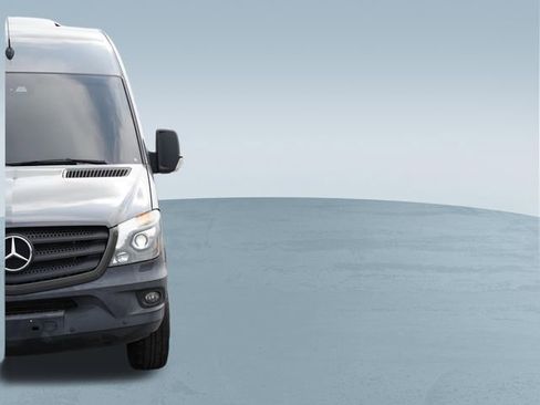 Used 2018 Mercedes-Benz Sprinter 2500 image 37