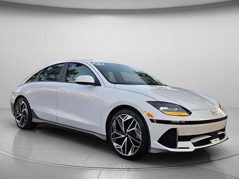 Used 2023 Hyundai Ioniq 6 SEL w/ Cargo Package RWD image 9