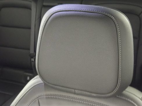 New 2026 Chevrolet Equinox LT w/ Convenience Package II FWD image 27