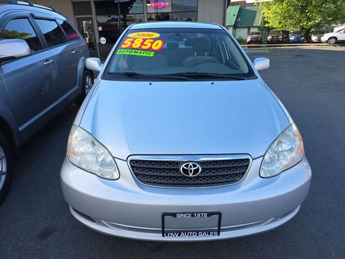 Used 2006 Toyota Corolla LE FWD image 2