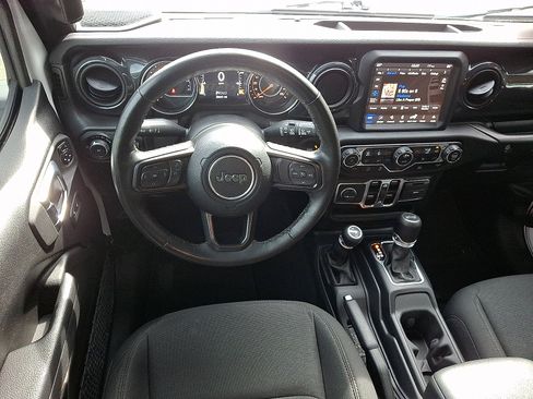 Used 2023 Jeep Wrangler Unlimited Sport AWD/4WD image 12