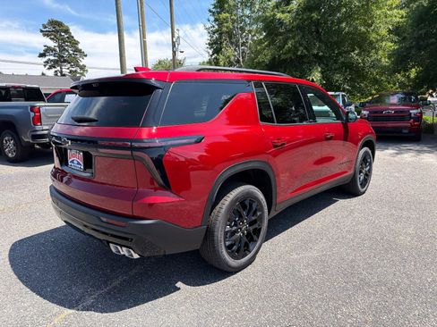New 2026 Chevrolet Traverse LT w/ Midnight/Sport Edition FWD image 5
