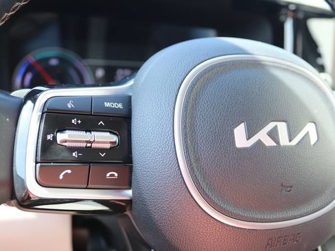 Used 2022 Kia Sorento EX AWD/4WD image 11
