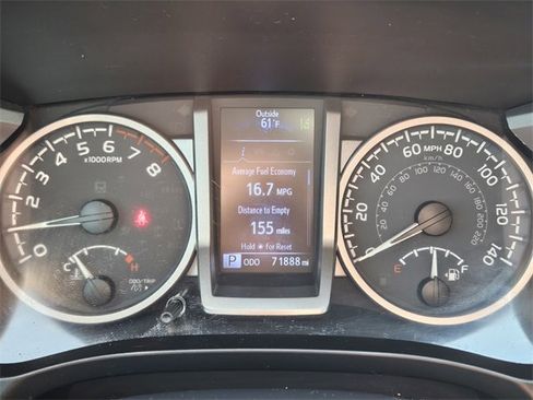 Used 2020 Toyota Tacoma 2WD Double Cab image 25