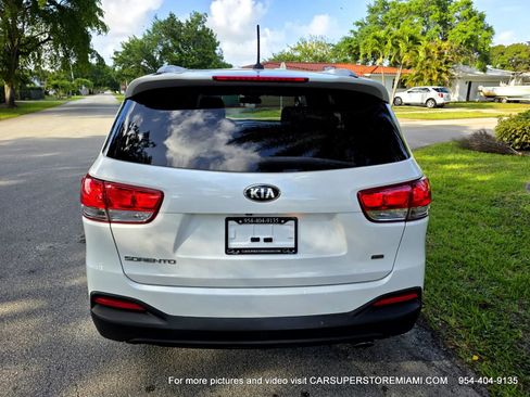 Used 2017 Kia Sorento FWD image 45