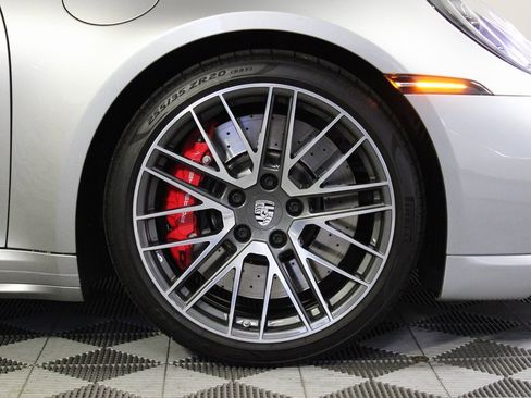 Used 2021 Porsche 911 Turbo image 43