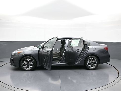 Certified 2021 Kia Forte LXS FWD image 41