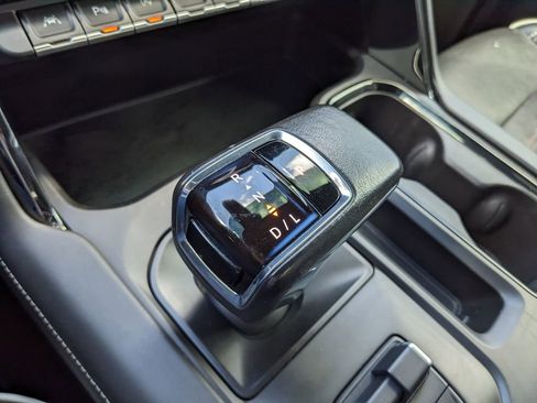 Used 2022 GMC Sierra 1500 AT4X image 70