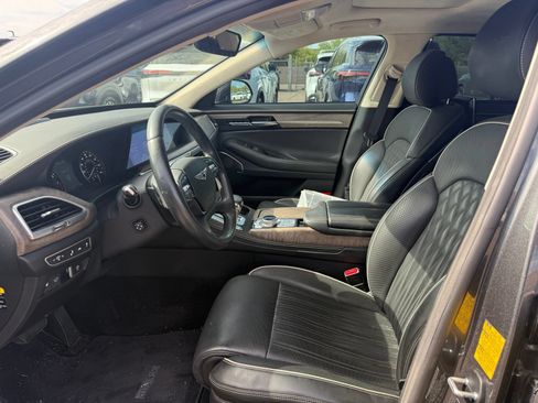 Used 2022 Genesis G90 5.0 Ultimate RWD image 13