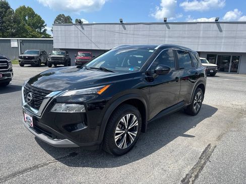 Used 2023 Nissan Rogue SV w/ SV Premium Package AWD/4WD image 1
