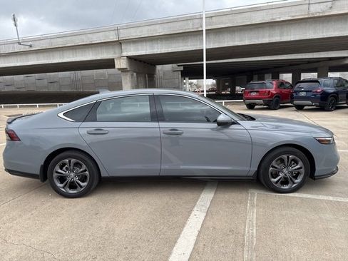 Used 2024 Honda Accord EX-L image 2