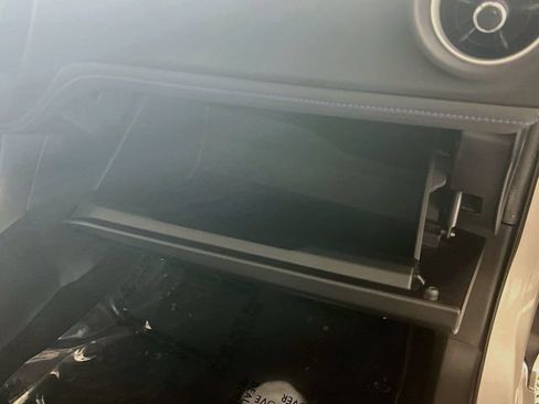 Used 2017 Toyota Corolla SE FWD image 31