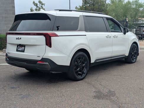 New 2026 Kia Carnival SX Prestige FWD image 3