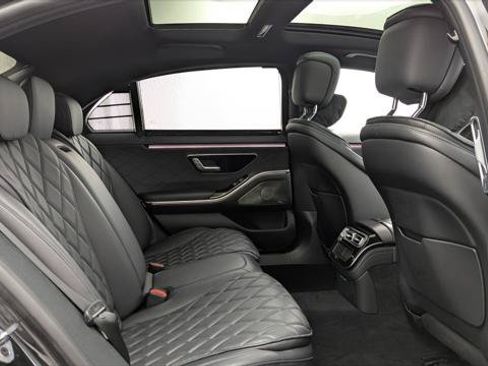 Used 2023 Mercedes-Benz S 500 4MATIC image 13