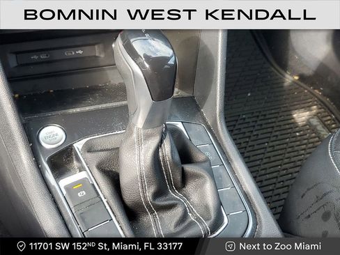 Used 2023 Volkswagen Tiguan SE image 27