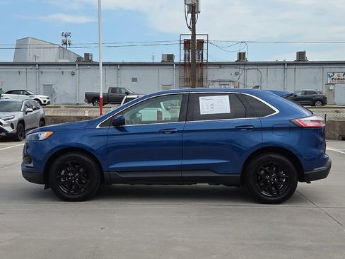 Used 2024 Ford Edge SEL AWD/4WD image 3