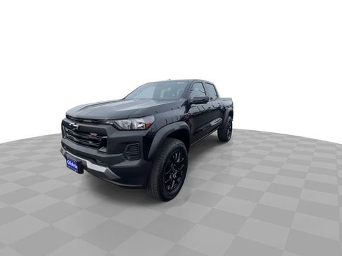 New 2026 Chevrolet Colorado Trail Boss AWD/4WD image 3