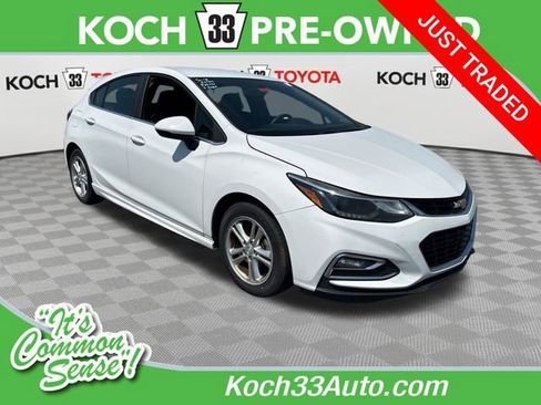 Used 2017 Chevrolet Cruze LT w/ RS Package FWD image 1