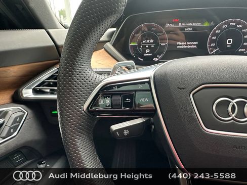 Certified 2023 Audi e-tron GT Premium Plus AWD/4WD image 32