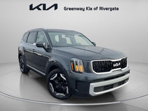 Used 2024 Kia Telluride EX image 1