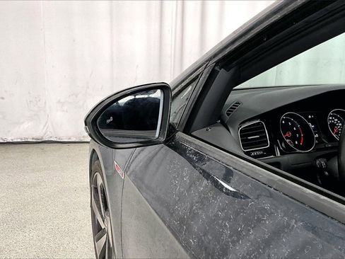 Used 2021 Volkswagen Golf 4-Door image 10