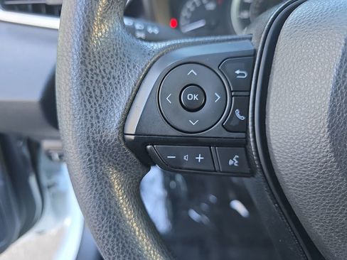 Used 2021 Toyota Corolla LE image 22