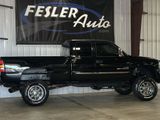 Used 2005 GMC Sierra 2500 SLT w/ Heavy-Duty Power Package image 4