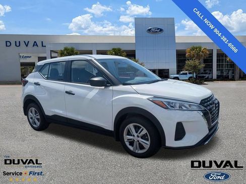 Used 2024 Nissan Kicks S FWD image 1
