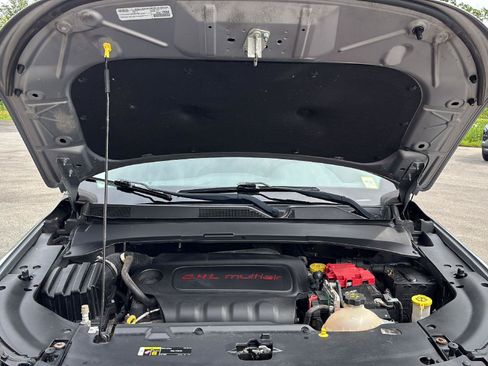 Used 2019 Jeep Compass Limited w/ Safety & Security Group AWD/4WD image 10