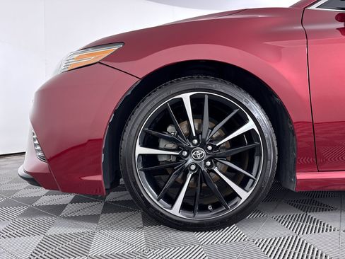 Used 2018 Toyota Camry XSE FWD image 18