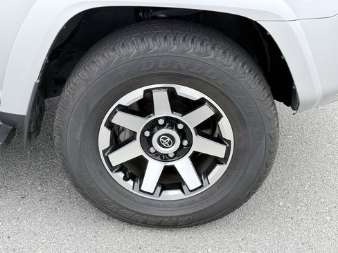 Used 2024 Toyota 4Runner TRD Off-Road Premium image 34