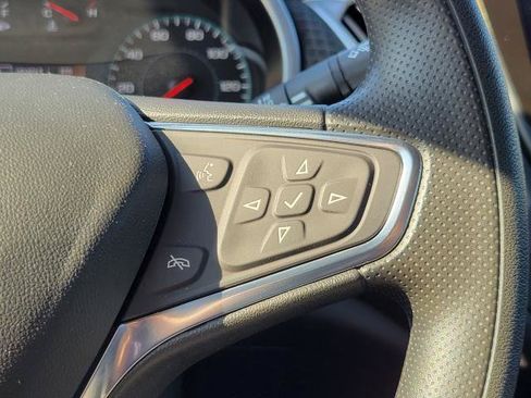 Used 2025 Chevrolet Malibu LT FWD image 15