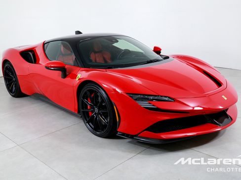 Used 2021 Ferrari SF90 Stradale AWD/4WD image 3