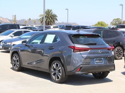 Certified 2025 Lexus UX 300h FWD image 19