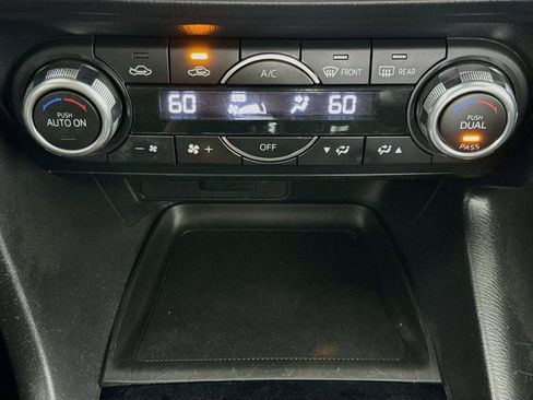 Used 2017 MAZDA MAZDA3 Grand Touring w/ Premium Equipment Package FWD image 17