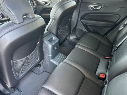 Certified 2023 Volvo XC60 T8 Plus AWD/4WD image 13