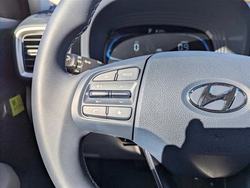 New 2026 Hyundai Venue SEL image 13