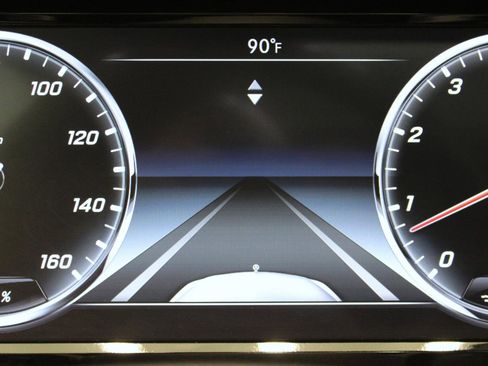 Used 2015 Mercedes-Benz S 550 Sedan image 78